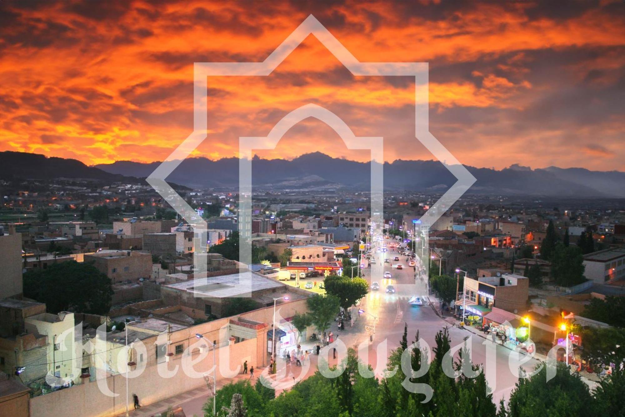 Hotel Restaurant Bougafer Мідельт Екстер'єр фото